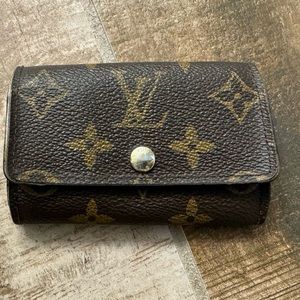 Louis Vuitton Monogram 6 Ring Key Holder Wallet
